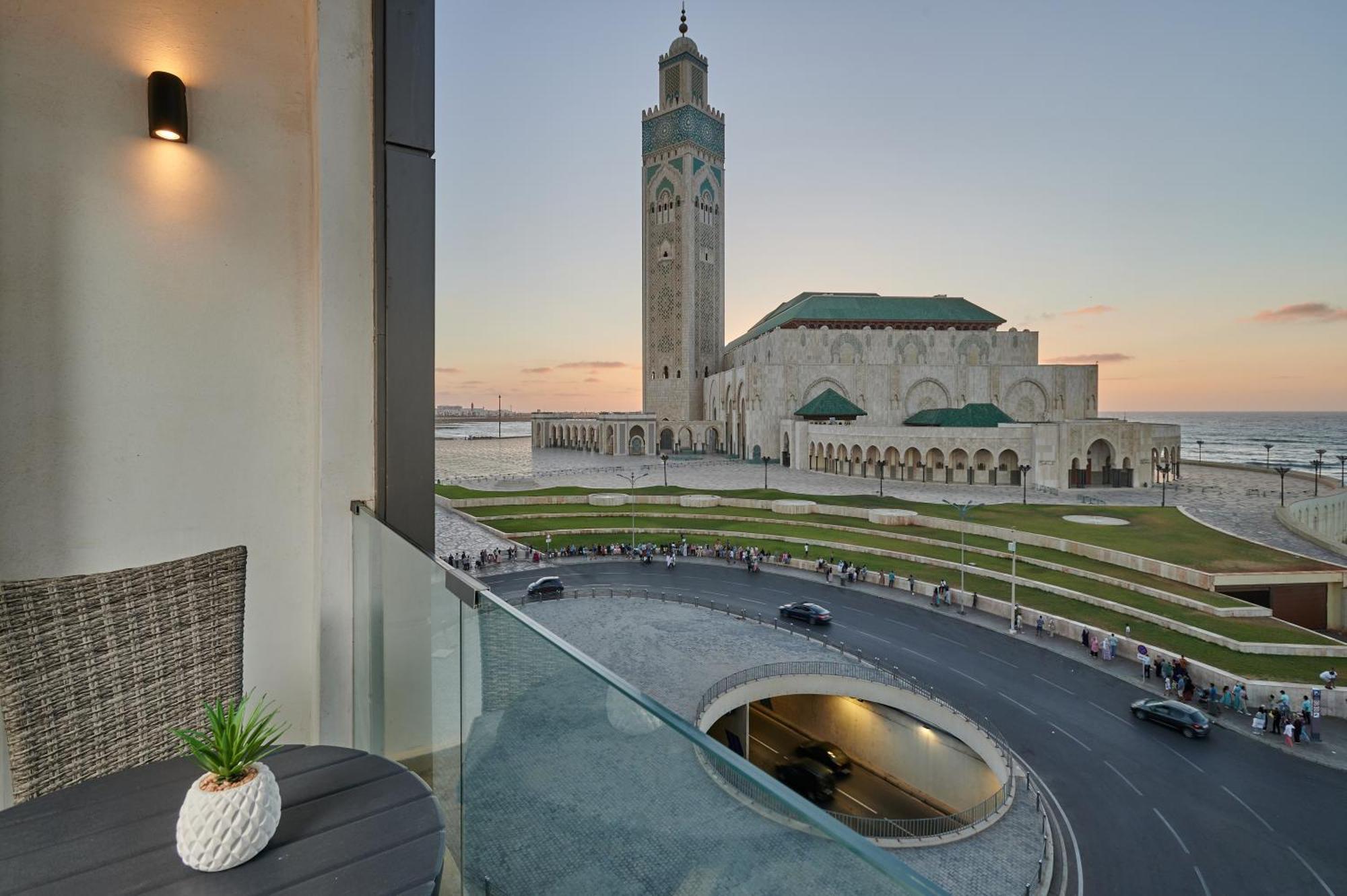 Thecasaedition - Bel Azur - Sea View & Hassan II Mosque Residency Касабланка Экстерьер фото